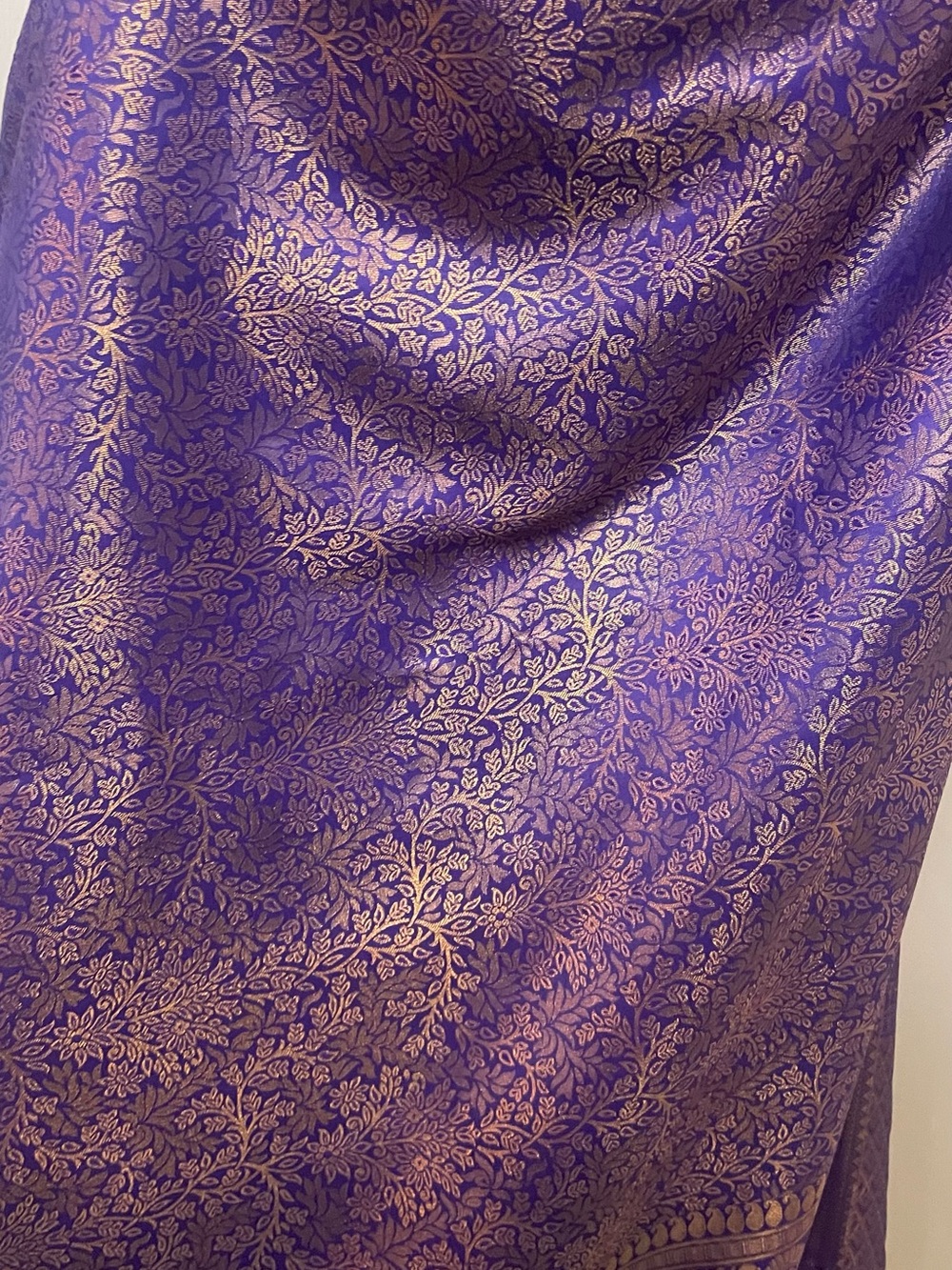 Premade Lavish Purple and Gold Woven Silk ready to wear Saree with Matching Blou - Picture 12 of 12